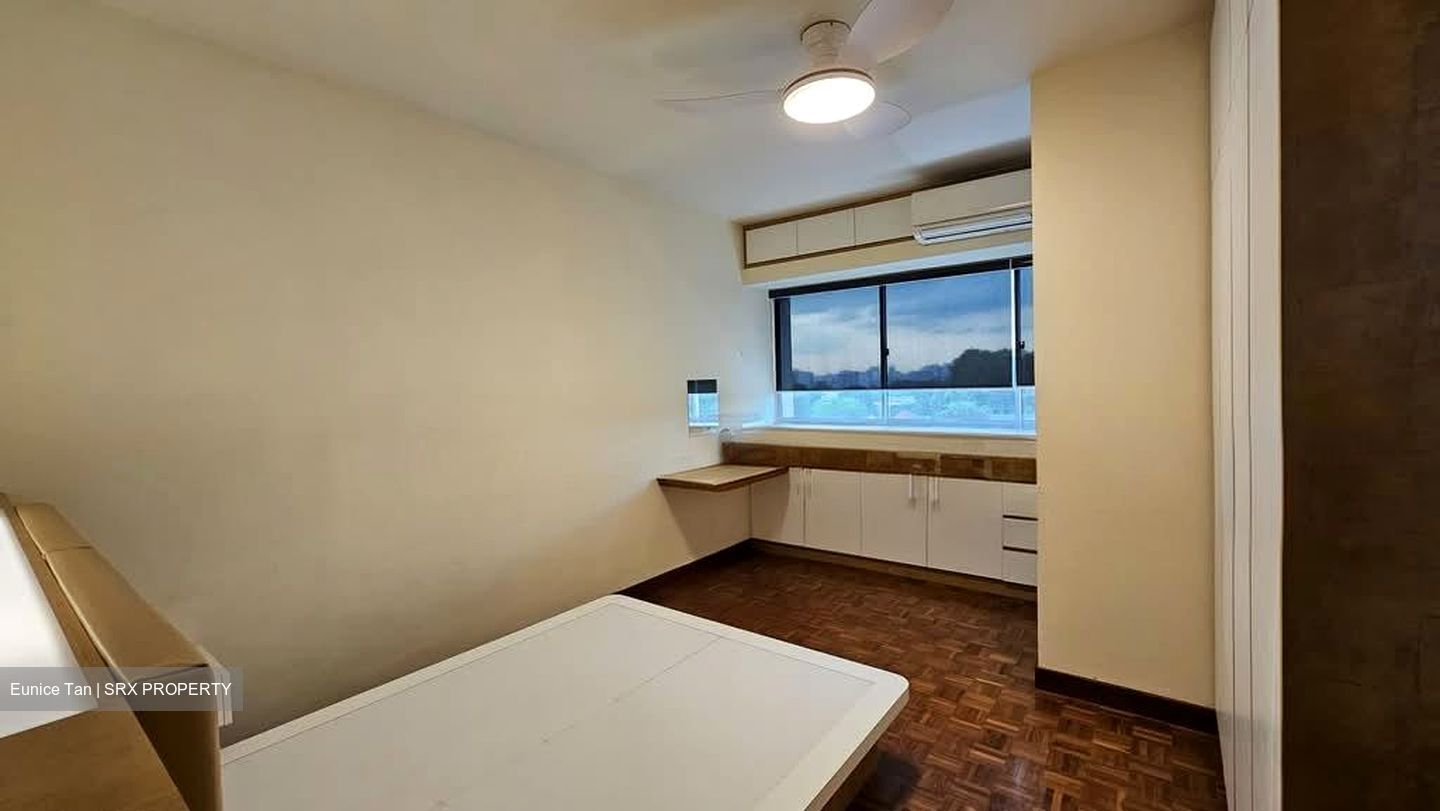 Pine Grove (D21), Condominium #554781051